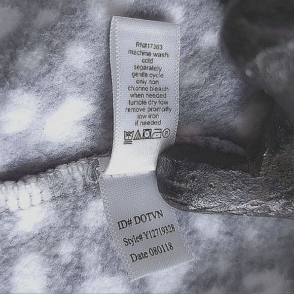 DKNY light grey cheetah print fluffy fleece pyjama set Size S - Picture 5 of 14